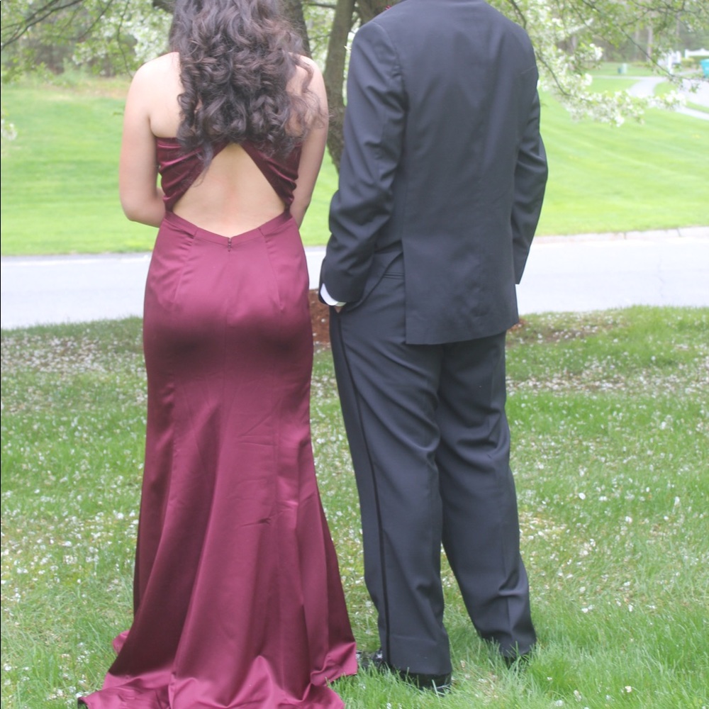 Prom dress - Picture 2 of 2